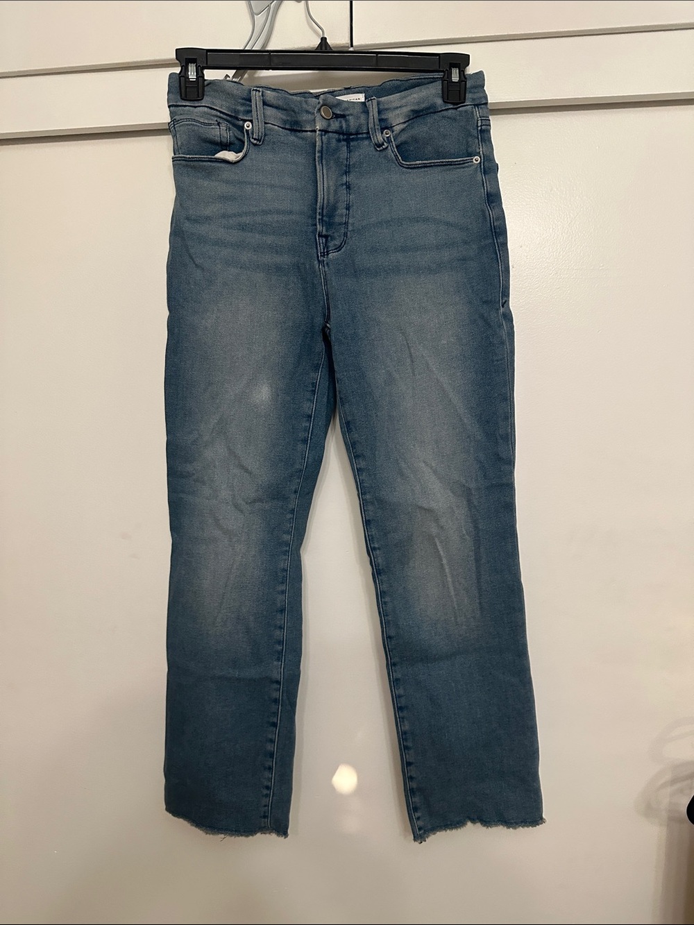 EUC Good American Good Straight Blue Jeans SZ 6/28